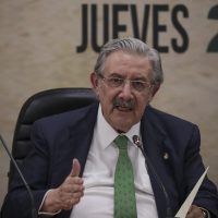 Si se va a elegir a jueces por voto popular que también se elija a secretarios de Estado: Ministro