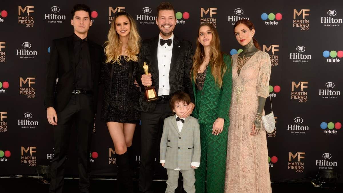 Francisco, Juanita, Marcelo, Micaela, Candelaria y Lorenzo Tinelli. Fuente: (Instagram)