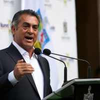 Comunidad gay protesta contra El Bronco por discurso homofóbico