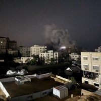 Mueren siete palestinos, entre ellos un niño y una embarazada, en un bombardeo de Israel contra Gaza
