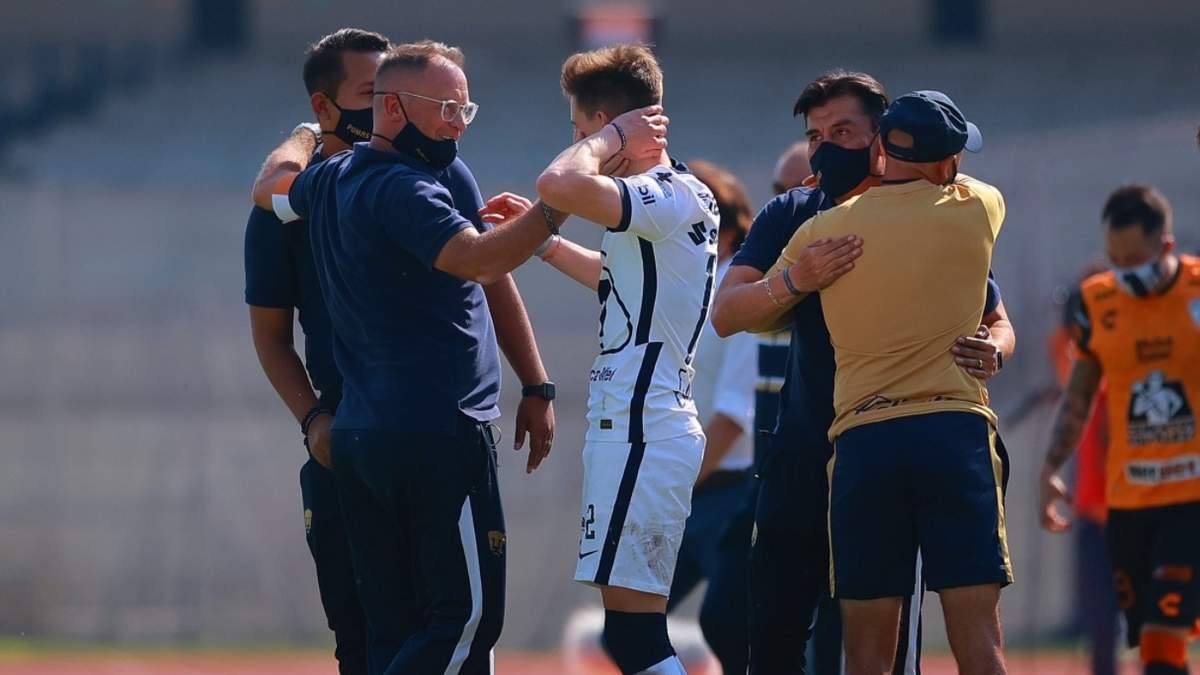 Andrés Lillini, entrenador de los Pumas