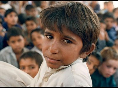 El caso de Iqbal Masih: el crudo motivo por el que hoy es el Día contra la Esclavitud Infantil