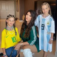 Las hijas de Wanda Nara llevan con estilo este ítem de moda que tenés archivado en el ropero: animate con estos tips