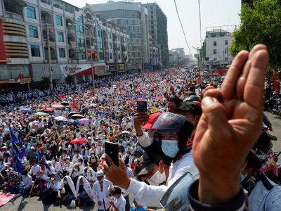 Huelga general en Myanmar: el país se paraliza contra la dictadura