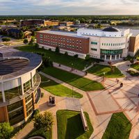 Balacera en universidad de Texas deja dos muertos y un herido