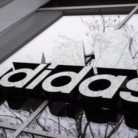 Adidas dona 150 millones de dólares para combatir el odio