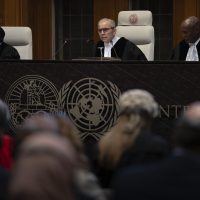Orden de ONU para que Israel detenga la ofensiva en Gaza aísla aún más a EU