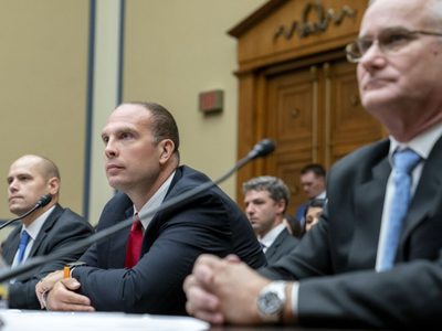 Funcionario del Pentágono censura audiencia sobre ovnis