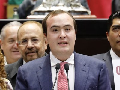 Diputado de Morena estalla contra María Teresa Ealy por caso Cuauhtémoc Blanco