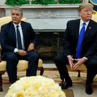 Trump dice que analiza 'todas las opciones” para solucionar la crisis en Venezuela