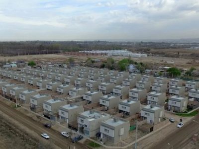 Acuerdo clave entre la Cooperativa 127 Hectáreas y el municipio por lotes con servicios