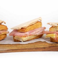 Fosforitos de jamón y queso: una masa tierna y deliciosa, la opción ideal para eventos