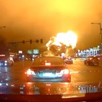 Se estrella ambulancia aérea mexicana en zona residencial de Filadelfia (Videos)