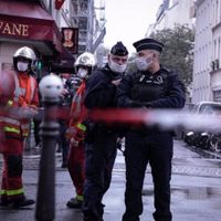 Detienen a cuatro sospechosos por el ataque frente a la antigua sede de Charlie Hebdo en septiembre