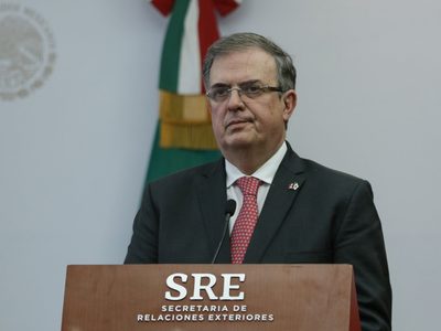 “Yo me dedico a trabajar”, dijo Ebrard sobre quejas por presuntos actos anticipados de campaña