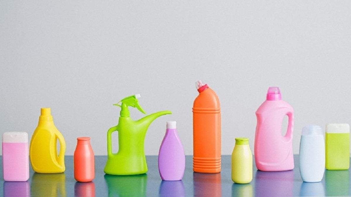 Envases de lavandina. Fuente: (Instagram)