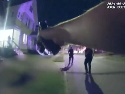 Un video muestra el disparo letal de un policía a un niño de 13 años en el suelo