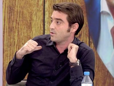 Otro escándalo envuelve a “Merlos place”: Javier Negre perdió su trabajo, ¿culpa de Alfonso Merlos?
