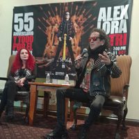 Alex Lora: siempre joven por el rocanrol