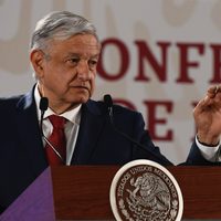 Respalda AMLO a Durazo y pide observar delincuencia de 'cuello blanco”
