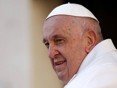 El mensaje del papa Francisco tras ser internado