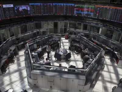 Moody’s detecta “obstáculos” para profundizar el mercado bursátil mexicano
