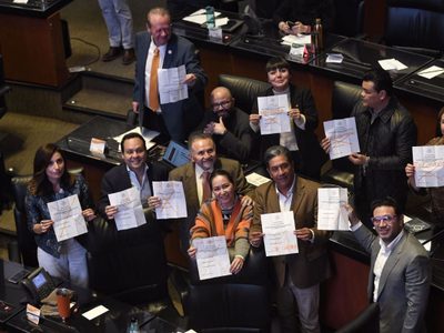 Senado rechaza terna de AMLO para la SCJN
