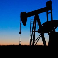 Suben los precios del petróleo luego de fuertes caídas