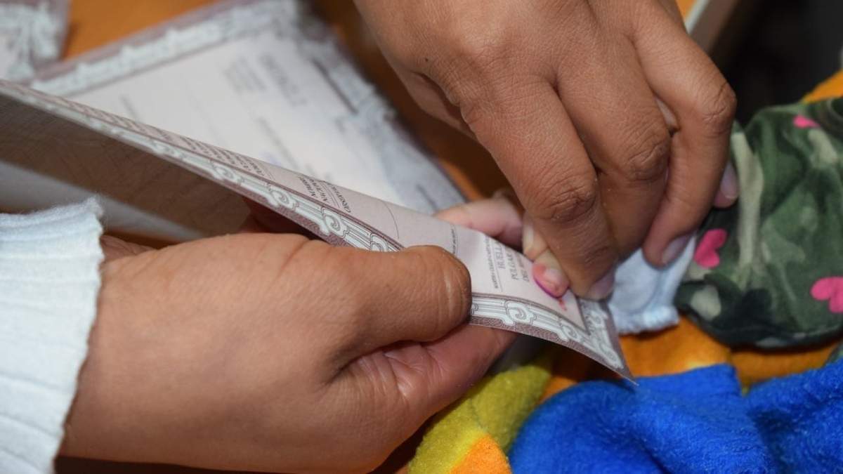 Bebé en Registro Civil