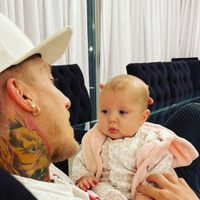 "Acá, tranqui, morfando": Abril, la hija de El Polaco, y una postal que no pudimos resistir