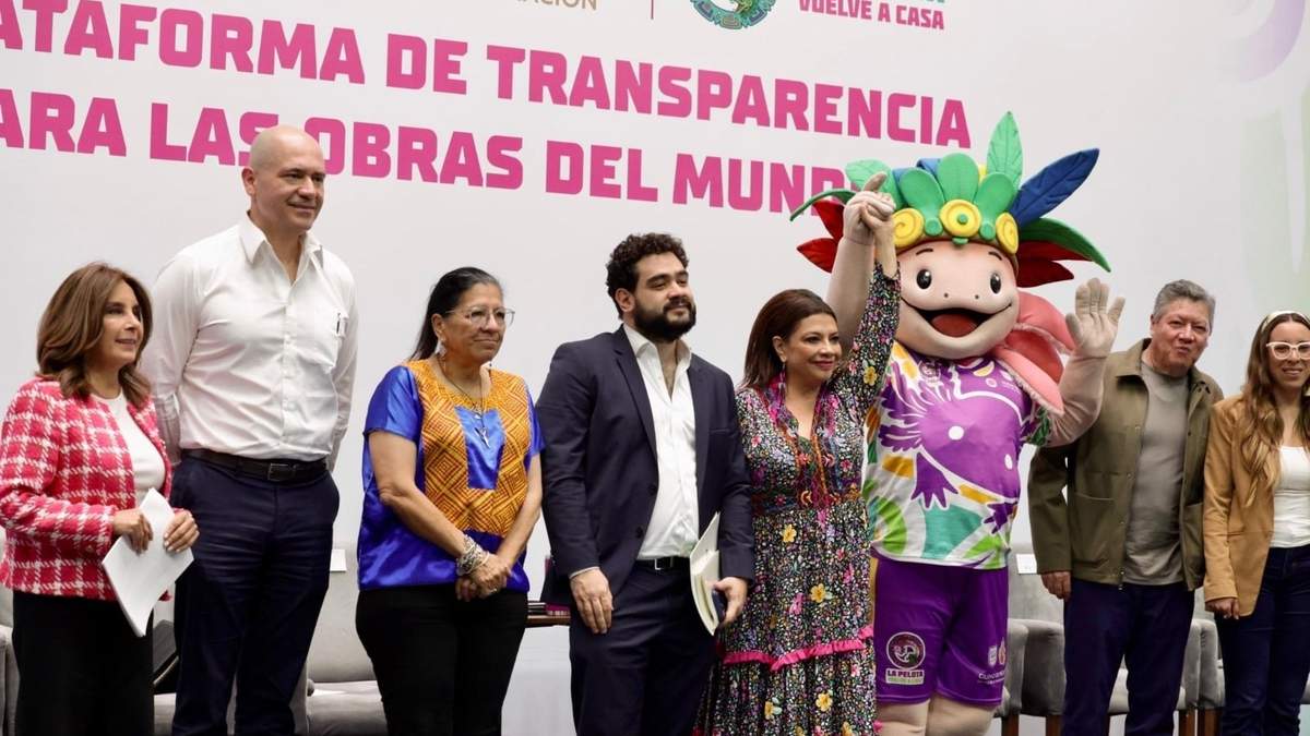Clara Brugada en conferencia de prensa