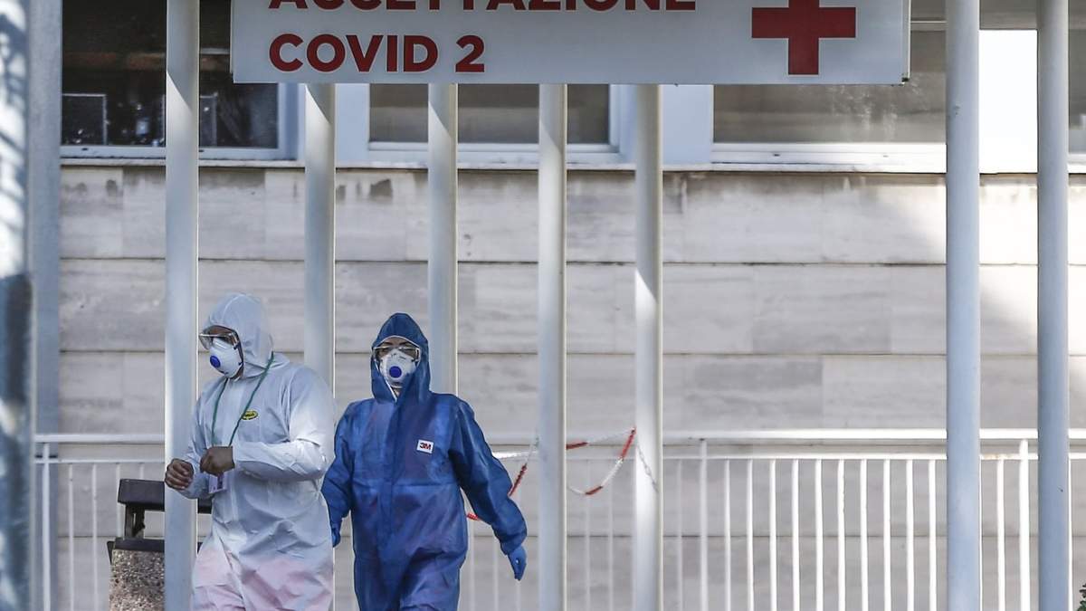 Las muertes en Italia no se detienen y el coronavirus tampoco. Fuente: (Twitter)