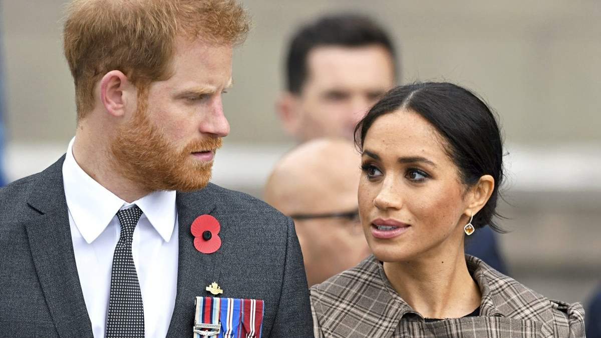 Harry y Meghan, hartos y sin paz. Fuente: (Instagram)