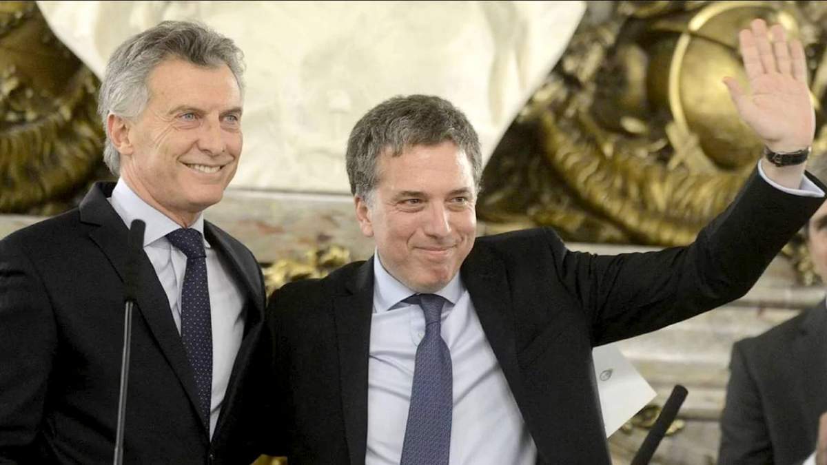 Mauricio Macri y Nicolás Dujovne. Fuente: (Twitter)