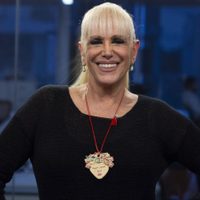 A pesar de la cuarentena, Valeria Lynch comenzó una nueva y feliz etapa de su vida