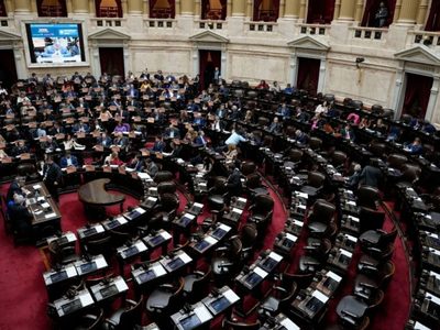 La oposición rechazó el veto presidencial al aumento a jubilados