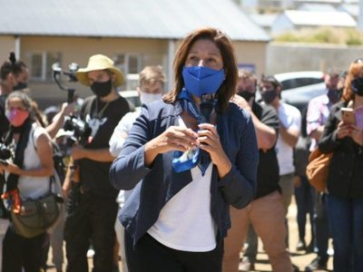Carreras indicó que las reuniones sociales son el principal foco de contagios