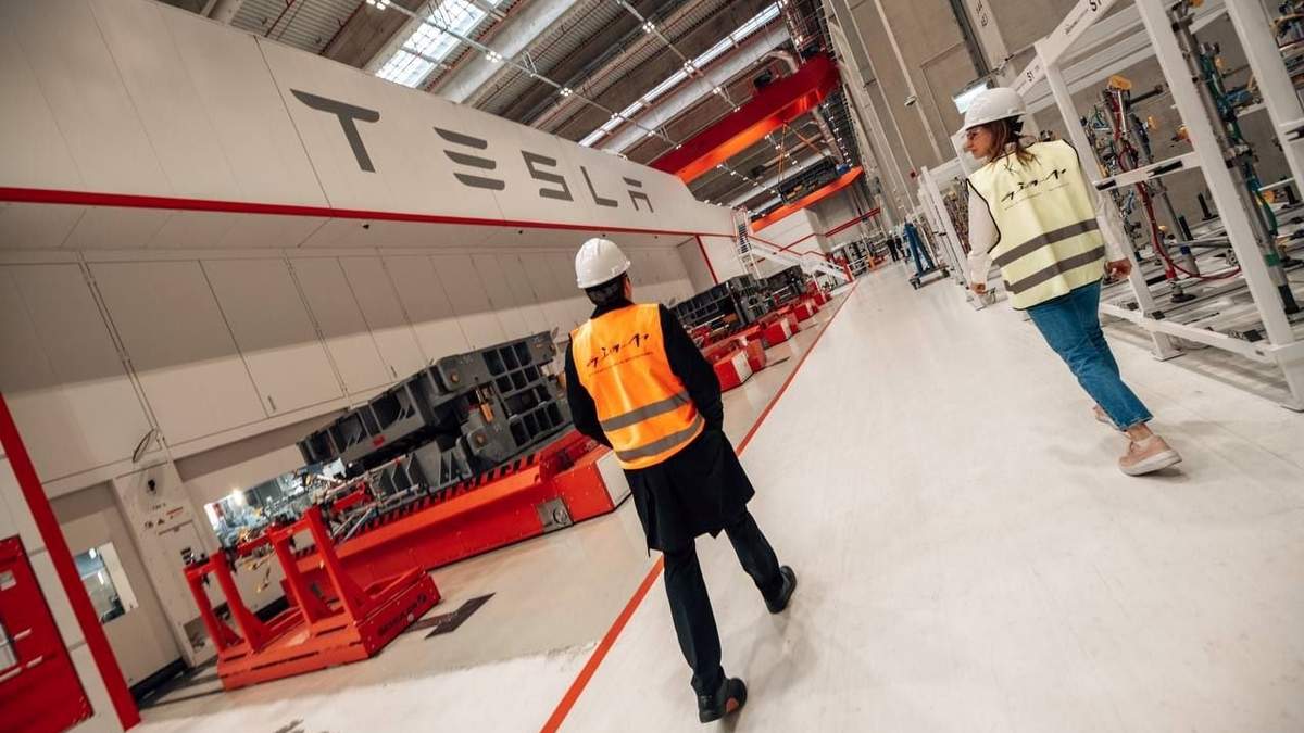 Tesla es una de las compañías de autos eléctricos que han anunciado inversión en el país