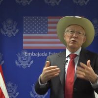 Ken Salazar destaca relación México-EU y califica como “histórica” la visita de Biden