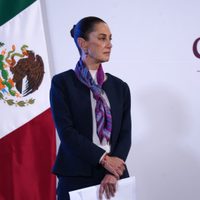 Peso cierra a la baja por cuarta semana consecutiva en el primer mes de Sheinbaum