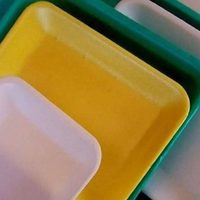 Así de fácil podés hacer este espejo simil madera tallada reutilizando las bandejas de telgopor que ibas a tirar