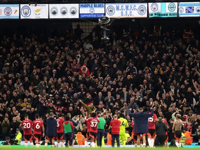 Manchester United remontó y venció 2-1 al Manchester City (Videos)