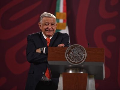AMLO pide a Netflix que transmita gratis el documental del caso Cassez-Vallarta