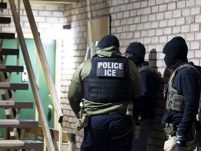 Trump reclutará agentes de la ley locales para ayudar con la aplicación de las leyes de inmigración