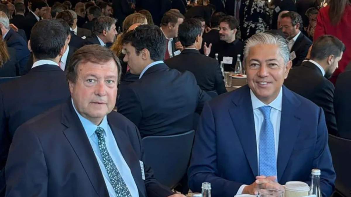 Los gobernadores Alberto Weretilneck y  Rolando Figueroa. Fuente: (Gobierno de Neuquén)