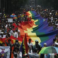 Inundan Paseo de la Reforma los colores del arcoiris; piden unión para apoyar iniciativa