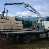 San Martín de los Andes: llegó la madera para construir 8 viviendas de emergencia