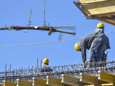 Una legisladora del Frente de Izquierda buscará aprobar la prohibición de despidos