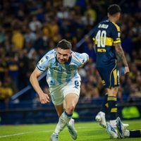 Maravilla Martínez: “Me gustaría ser el máximo goleador de Racing en este siglo”