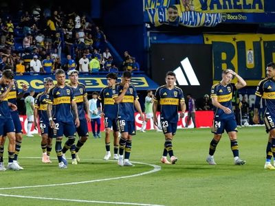 Buscan convencerlo de seguir: la figura de Boca que analiza retirarse del fútbol